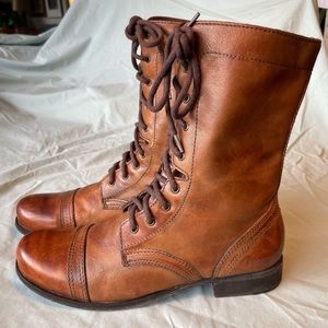 Steve Madden Lace-up Combat Boot size 10